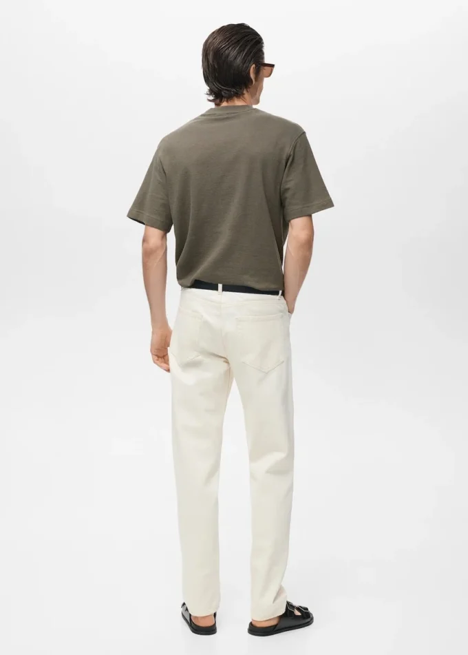 T-shirt strutturata dal taglio morbido in 100% cotone T-shirt strutturata dal taglio morbido in 100% cotone