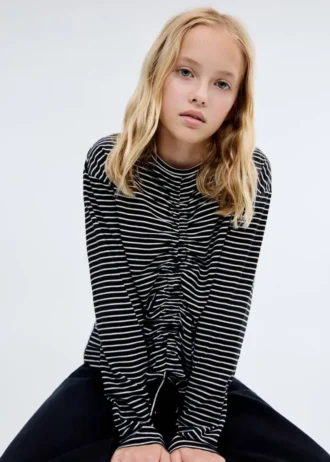 Top a righe con ruches Top a righe con ruches