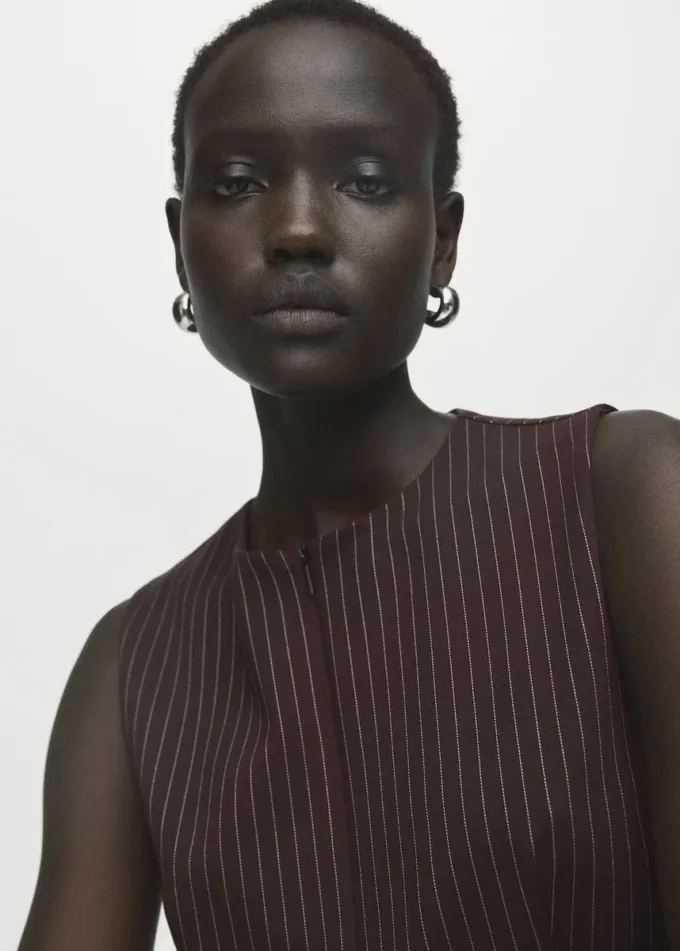 Top aderente con zip Top aderente con zip