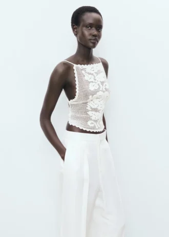 Top all’uncinetto con schiena scoperta