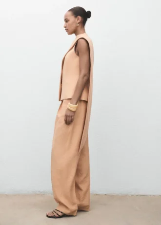 Top asimmetrico con foulard