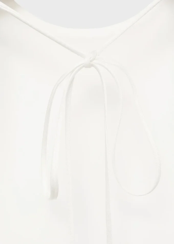 Top asimmetrico in raso Top asimmetrico in raso