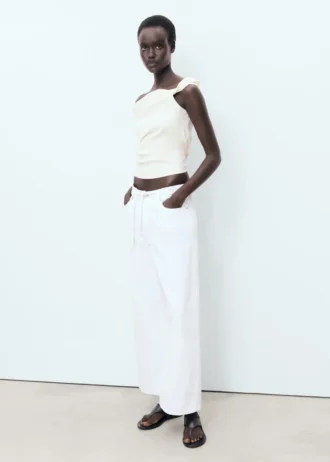 Top asimmetrico senza spalline