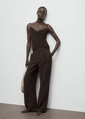 Top con bretelle in pizzo