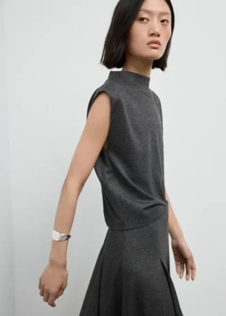 Top con collo alla coreana