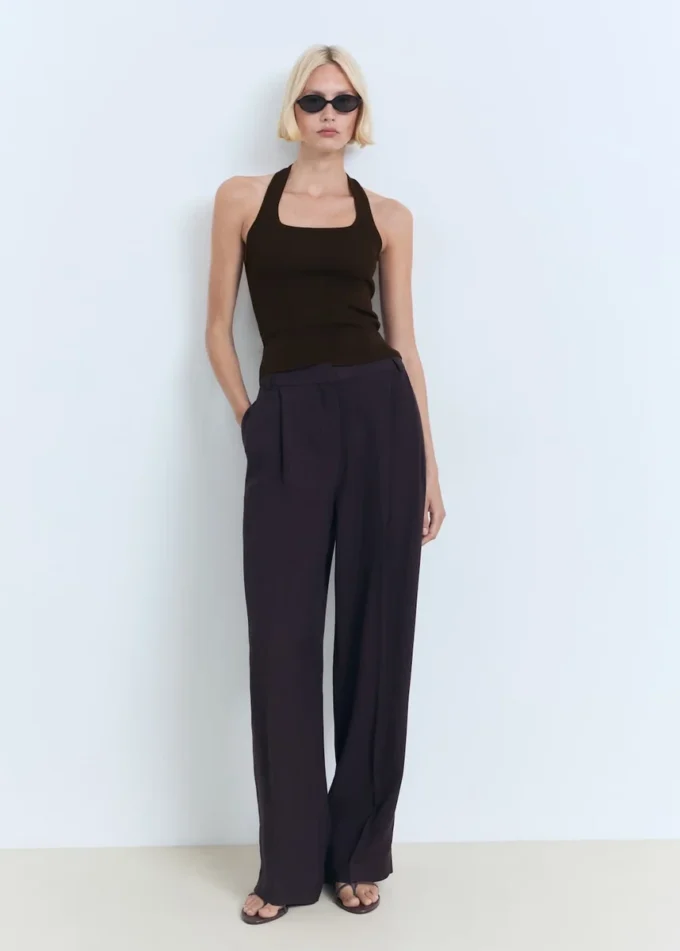 Top con scollo all’americana in maglia Top con scollo all’americana in maglia