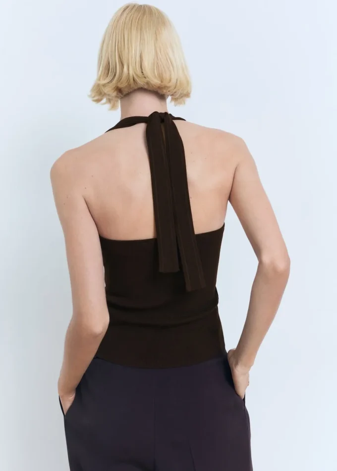 Top con scollo all’americana in maglia Top con scollo all’americana in maglia