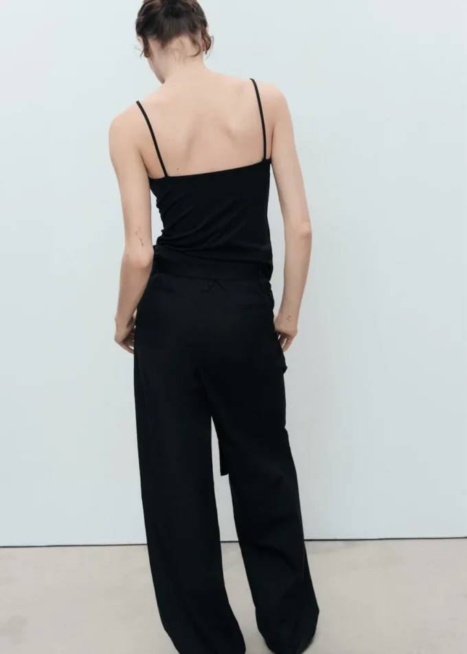 Top con spalline sottili Top con spalline sottili