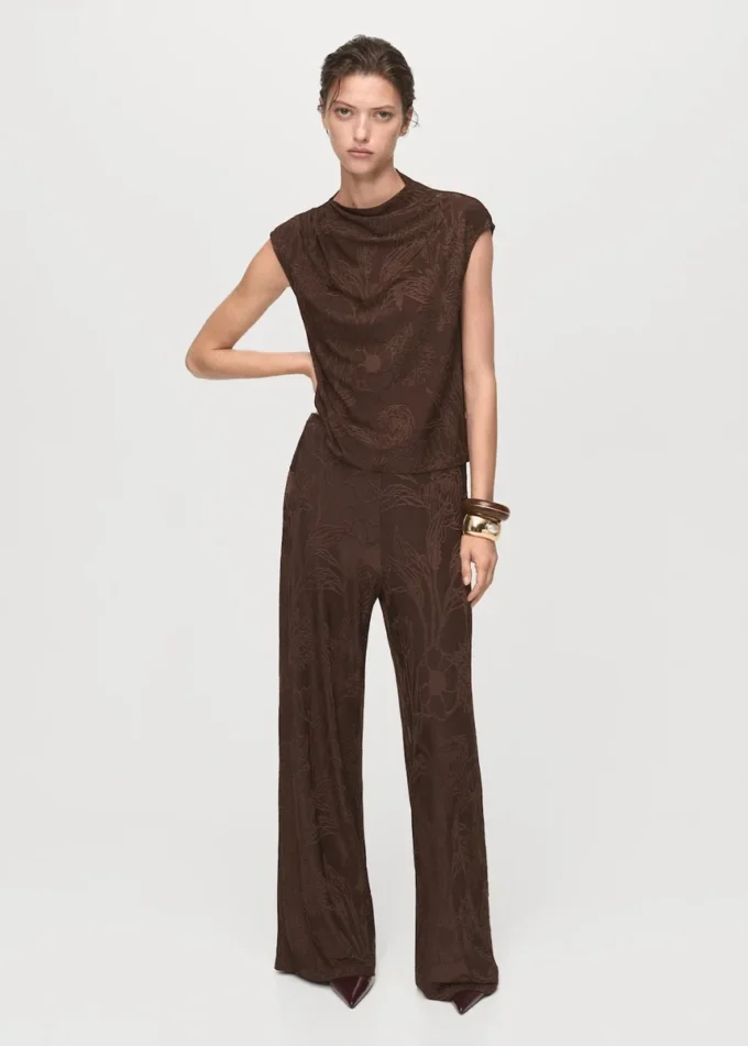 Top con stampa floreale jacquard Top con stampa floreale jacquard