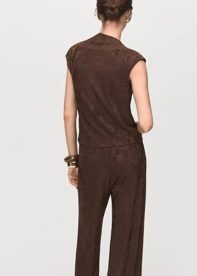 Top con stampa floreale jacquard Top con stampa floreale jacquard