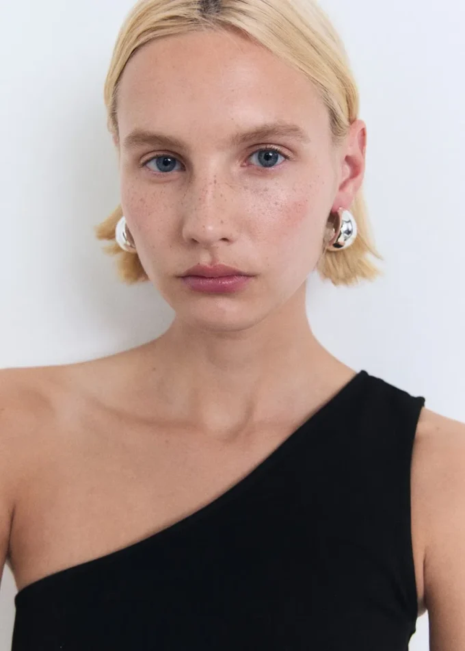 Top drappeggiato asimmetrico Top drappeggiato asimmetrico