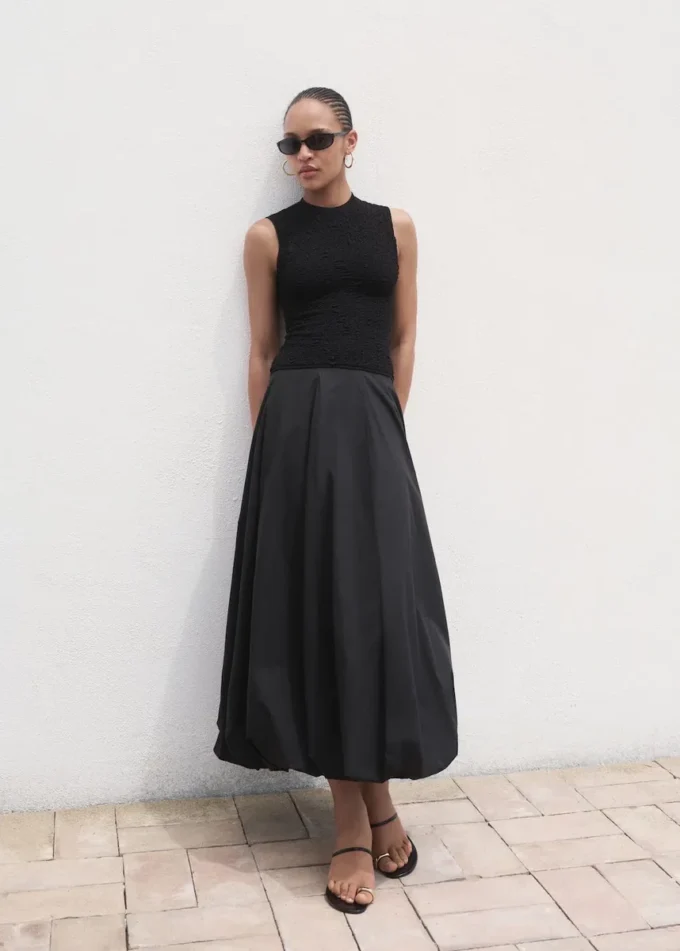 Top in crêpe testurizzato Top in crêpe testurizzato