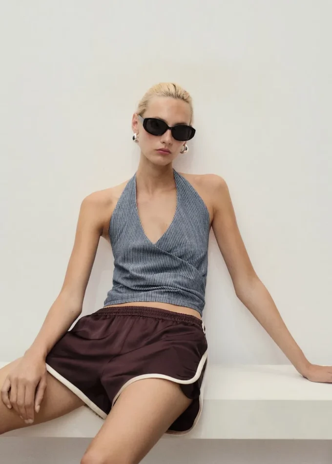 Top in denim a righe incrociato Top in denim a righe incrociato