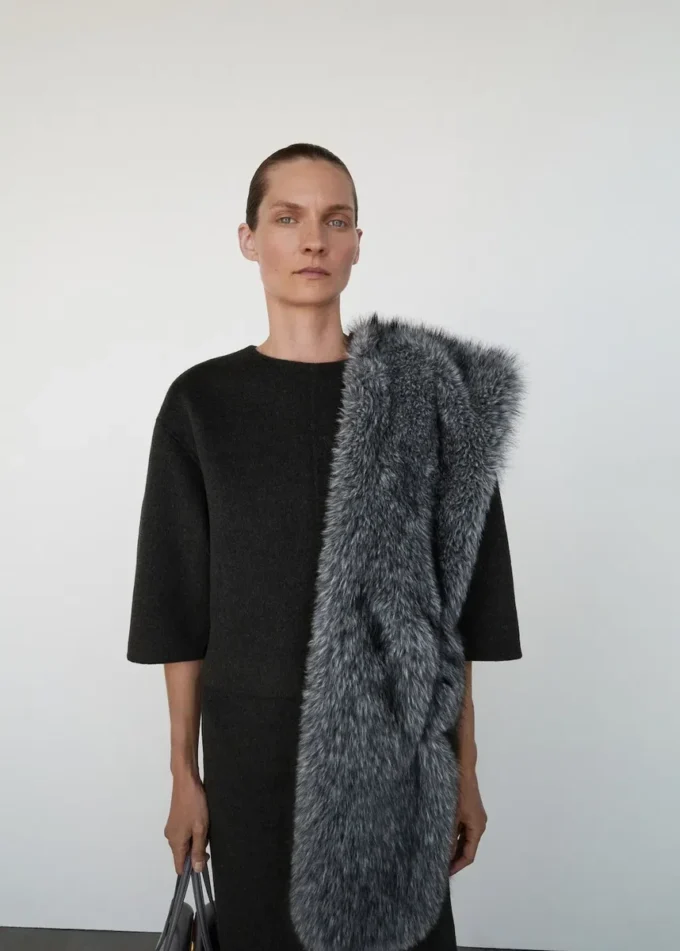 Top in lana con maniche a tre quarti Top in lana con maniche a tre quarti