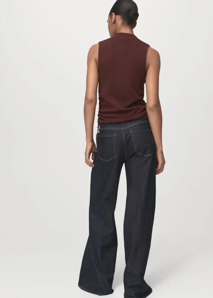 Top in maglia con ruches Top in maglia con ruches