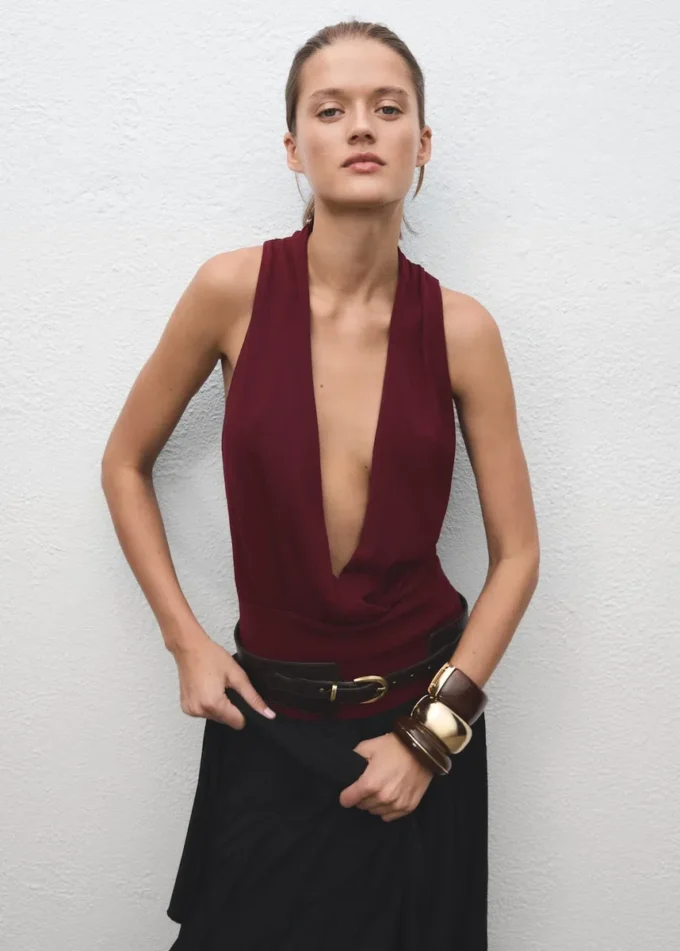 Top in maglia con scollo a V Top in maglia con scollo a V