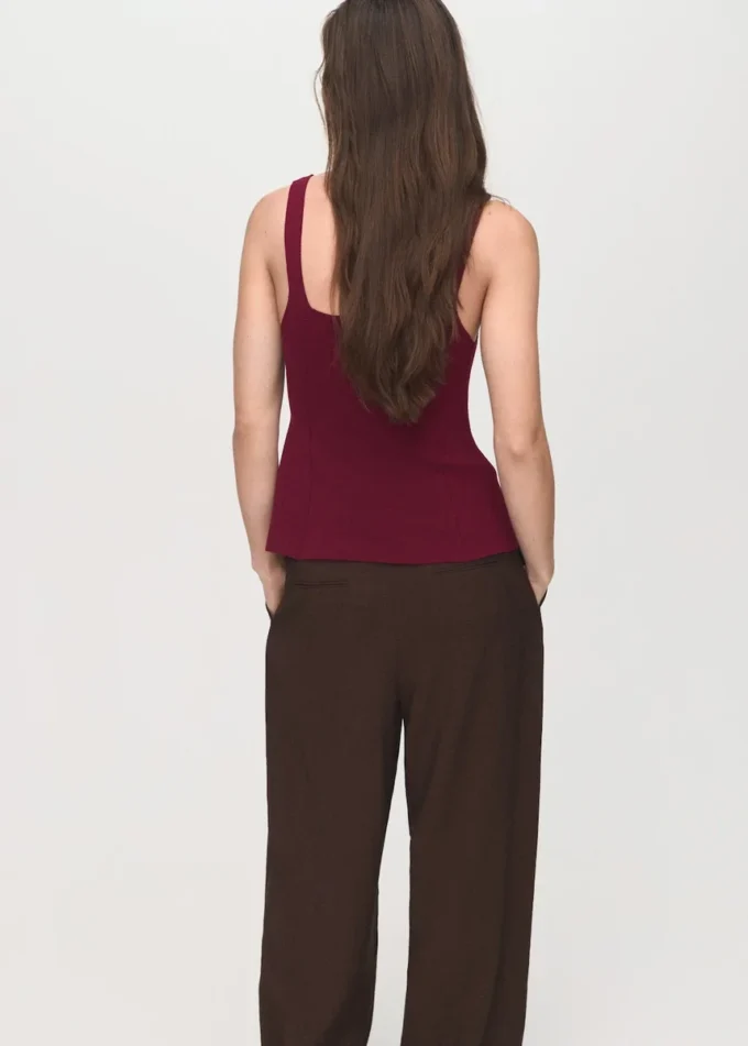 Top in maglia svasato Top in maglia svasato