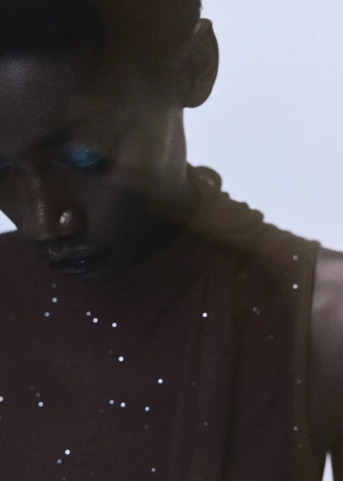 Top lucido con foulard Top lucido con foulard