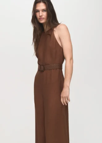 Tuta con pieghe e cintura