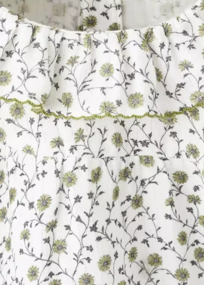 Tuta con stampa floreale Tuta con stampa floreale