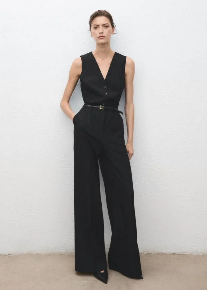 Tuta gessata con cintura Tuta gessata con cintura