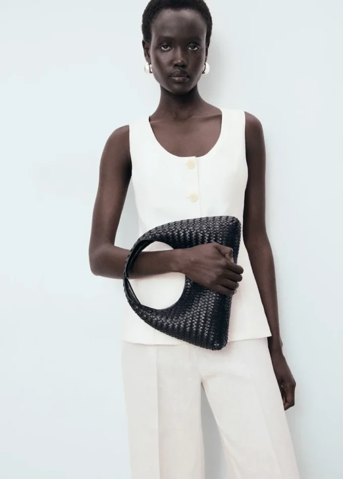 Tuta in lino stile completo Tuta in lino stile completo