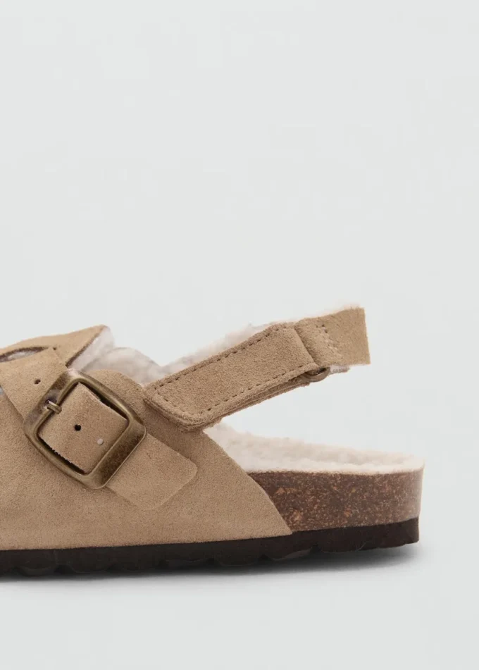 Zoccoli in pelle di montone con fodera effetto pelliccia Zoccoli in pelle di montone con fodera effetto pelliccia