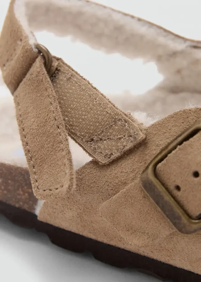 Zoccoli in pelle di montone con fodera effetto pelliccia Zoccoli in pelle di montone con fodera effetto pelliccia